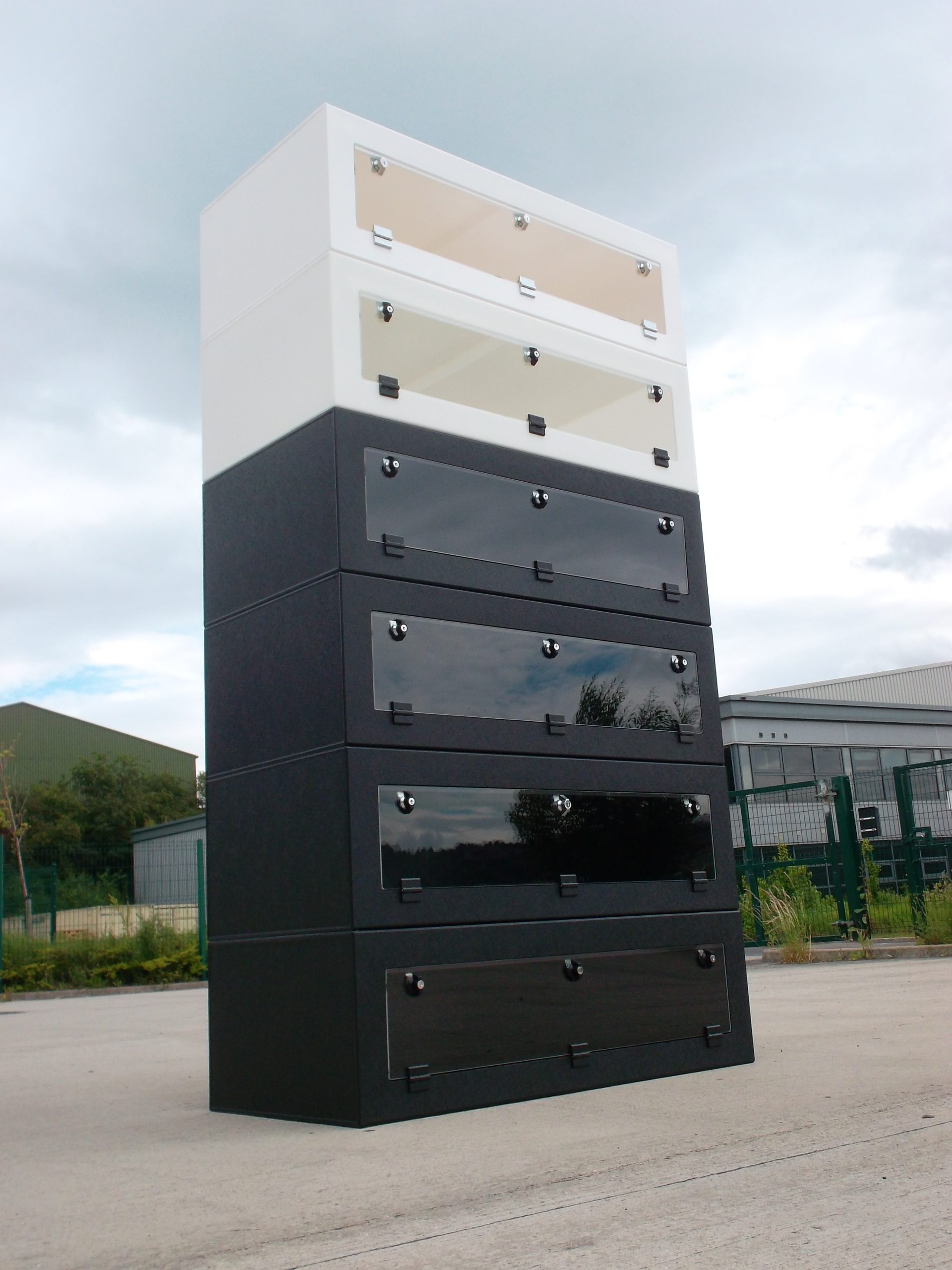 Vivs Stack Outside June 2012 Samsung 042